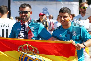 Kiev, Ukrayna - 26 Mayıs 2018: Real Madrid vs Liverpool Uefa Şampiyonlar Ligi Finali günün fotoğrafta Real Madrid futbol taraftarları maç
