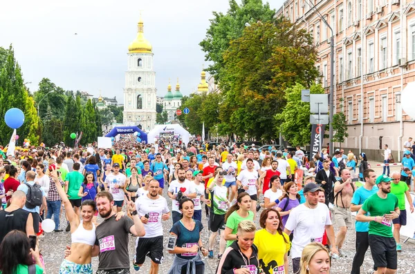 Kijów Ukraina Czerwca 2018 Sportowców Amatorów Uruchomić Ulicach Podczas Kijów — Zdjęcie stockowe