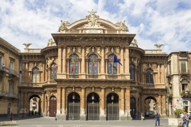 Catania, İtalya - 14 Mayıs 2018: Teatro Massimo Bellini Catania, Sicilya Vincenzo Bellini meydanında