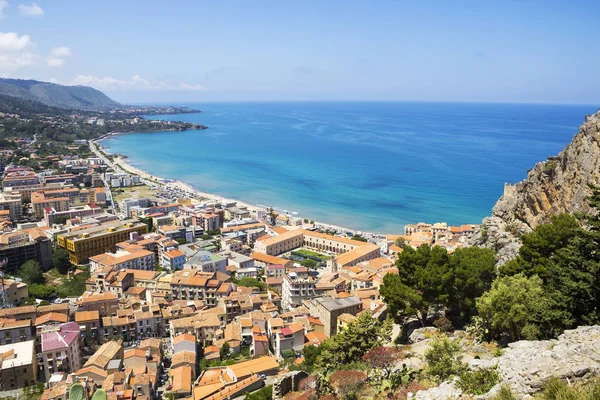 Vista Aérea Cefalu Com Bela Praia Mar Mediterrâneo Sicília Itália — Fotografia de Stock