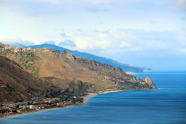 Beautiful Mediterranean Sea Beaches Seen Taormina Sicily Italy — Stock Photo, Image
