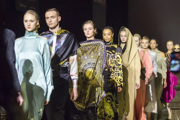 Kyiv Ucrania Febrero 2019 Muestra Colección Andi Durante Semana Moda — Foto de Stock