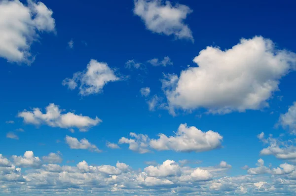 Cielo Azul Con Nubes Fondo — Foto de Stock