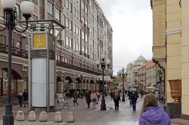 Moskova, Rusya - 17 Ekim 2017: Arbat yaya sokağı, 