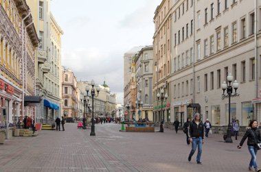 Moskova, Rusya - 17 Ekim 2017: Arbat yaya sokağı, 