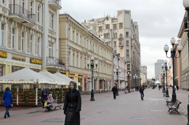 Moskova, Rusya - 17 Ekim 2017: Arbat yaya sokağı, 