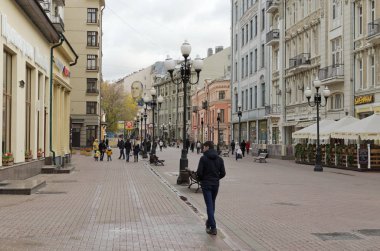 Moskova, Rusya - 17 Ekim 2017: Arbat yaya sokağı, 
