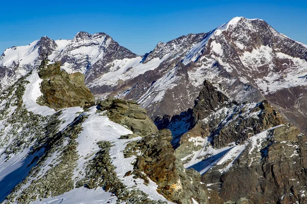 Швейцарские Альпы Гора Ташхорн Высоте 4491 Метров Фантастические Виды Цепи — стоковое фото