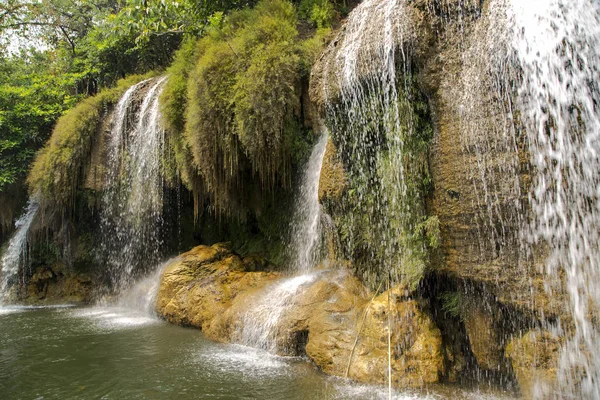 Sai Yok Cachoeira Bela Cachoeira Floresta Parque Nacional Sai Yok — Fotografia de Stock