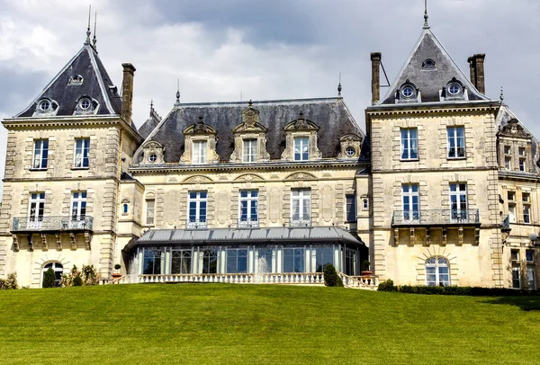 França Poitou Charente Maio 2019 Castelo Antigo Chateau Mirambeau Localizado — Fotografia de Stock