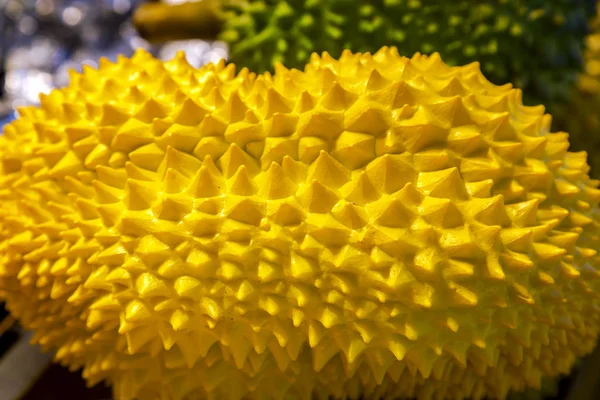 Żółte Dojrzałe Duże Owoce Durian Zbliżenie Durian Jest Charakterystyczny Dla — Zdjęcie stockowe