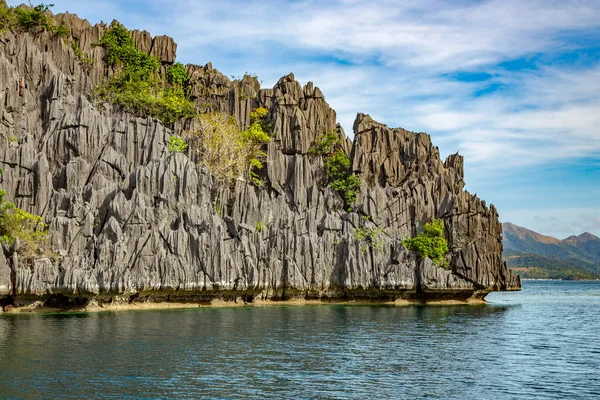 Rocas Kársticas Piedra Caliza Hermosa Isla Coron Coron Grupo Separado — Foto de Stock