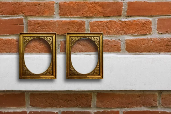 Vergoldete Holzrahmen Für Bilder Alter Ziegelsteinmauer — Stockfoto