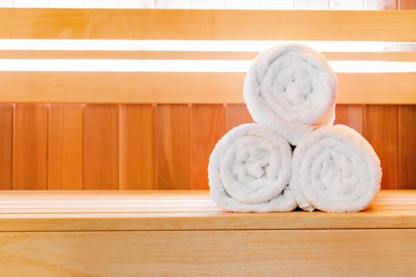 Sauna Tradicional Finlandesa Madera Para Relajarse Con Cubo Agua Juego —  Fotos de Stock