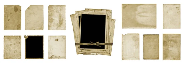 一套旧的复古肮脏的照片明信片和相册页在白色被隔绝的背景 — 图库照片