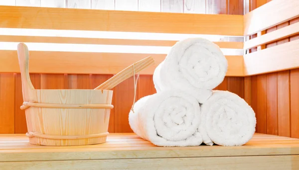 Traditional Finnish wooden sauna for relaxation with bucket of w — Stock Photo, Image