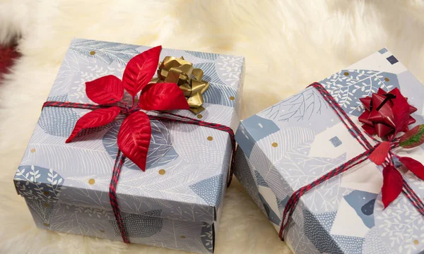 Due Scatole Regalo Natale — Foto Stock