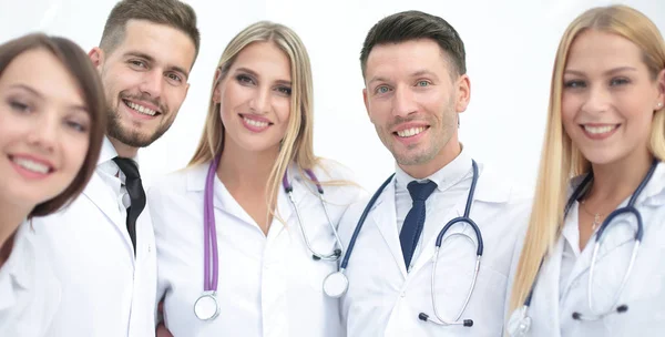 Portret van glimlachen medisch team — Stockfoto