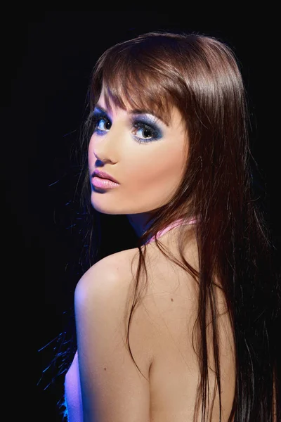 Närbild Porträtt Snygg Ung Kvinna Med Glamorösa Kvällen Makeup Isolated — Stockfoto