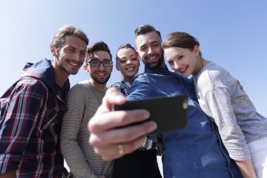 bir selfie alarak öğrenci grubu