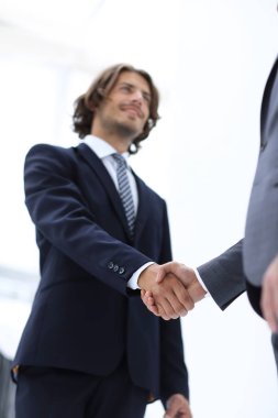 Bir iş tokalaşmasının kapanışı