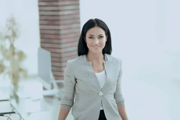 Joven empleado moderno de la empresa — Foto de Stock