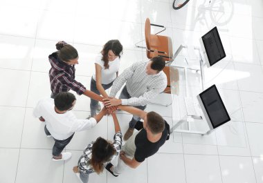 Gençler top.creative grubundan görüntülemek