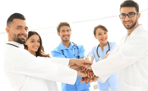 Achtergrondafbeelding van een succesvolle groep van artsen op een witte achtergrond — Stockfoto
