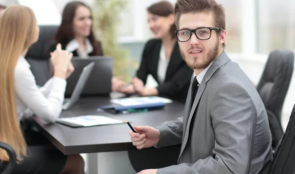 Porträtt av projektet Manager på kontoret — Stockfoto