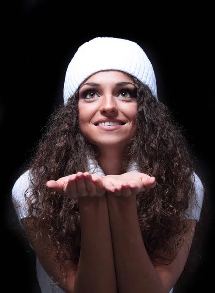 Bela menina de inverno isolado no fundo preto — Fotografia de Stock