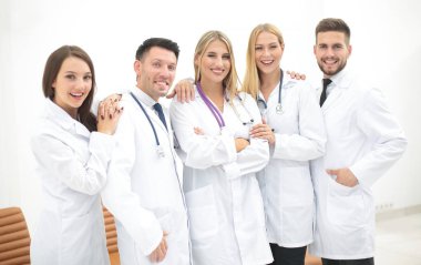 profesyonel bir tıbbi ekip grup portresi