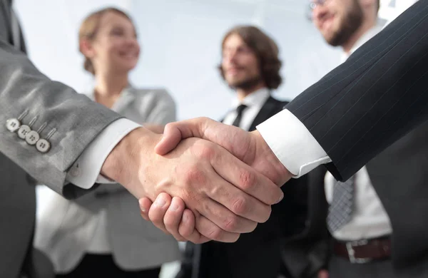 Welcome and handshake business people — Stock Photo, Image