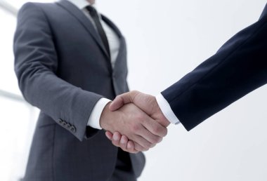İşadamı tarafından karşılıklı işbirliğine davet ediyor..