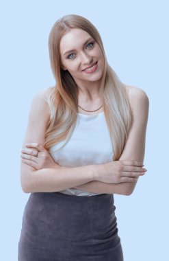 günlük makyaj ile modern başarılı genç kadın portresi.