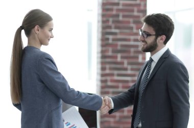 el sıkışma Mali ortaklar Hoşgeldiniz