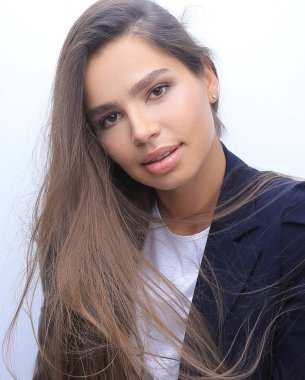 modern genç iş kadını poz