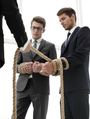 yakın up.business lideri ilgili çalışanlar çeker