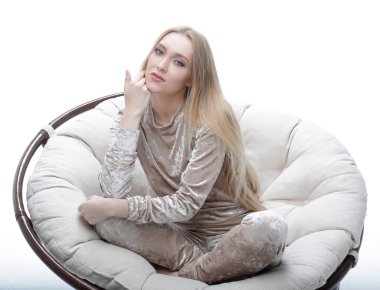 Yakın çekim portre çekici genç bir kadın