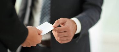 Döviz kartvizit ilk defa karşılamak