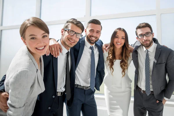 Close-up.portret van een vriendelijk business team. — Stockfoto