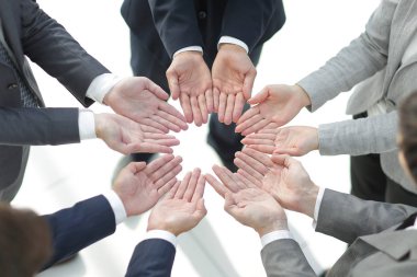 iş takım gösteren açık avuç içi