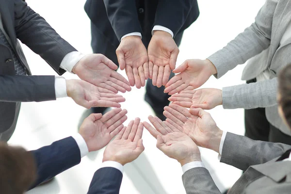 iş takım gösteren açık avuç içi