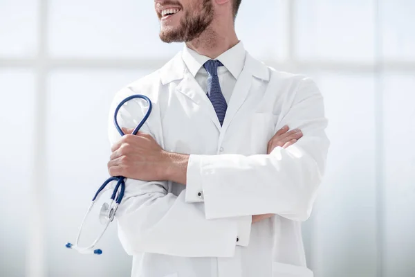 De cerca. retrato de un hermoso médico senior —  Fotos de Stock