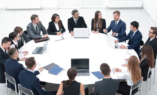 Träffa affärspartners i konferensrummet. — Stockfoto