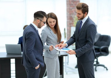 Memnun iş kadını istatistikleri grafik açıklar