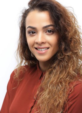 Yakın plan. Başarılı bir genç kadın..