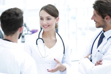 Konuşmayı farklı hekimlerin