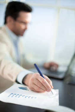 arka plan resmi bir işadamı işyerinde