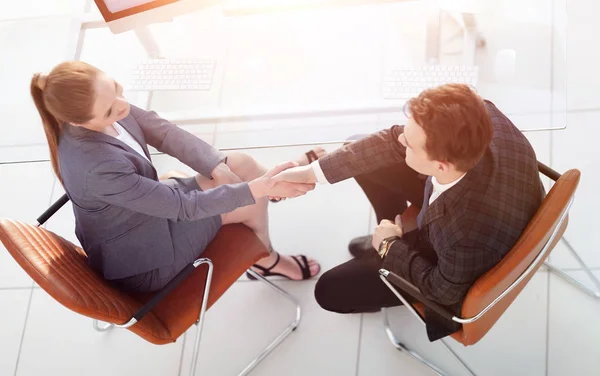 Handshake finanční partners.view shora — Stock fotografie