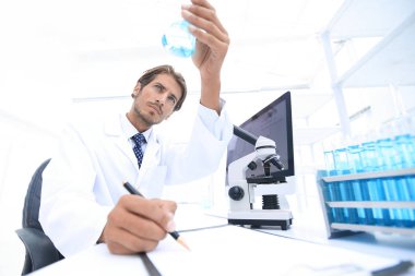 bir deneme bir laboratuvar analiz bilim adamı